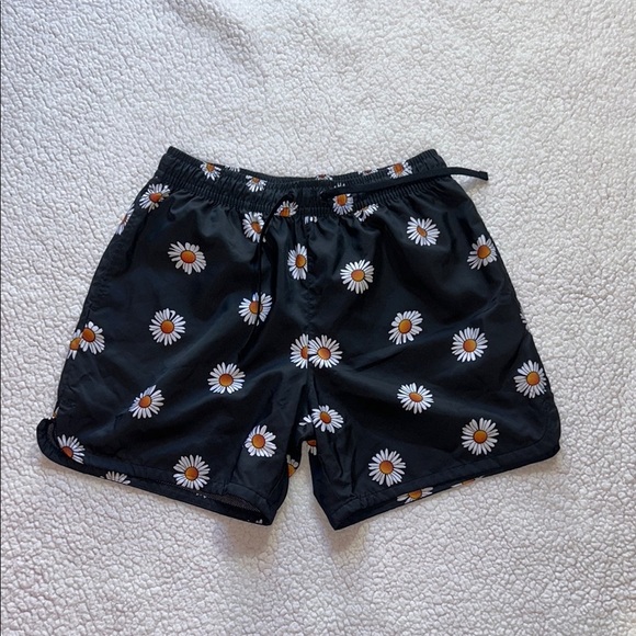 Nike Floral Black Swim Trunks - Picture 1 of 14